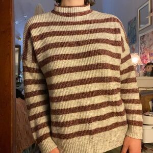 American Eagle Outfitters Brown and Cream Turtleneck Sweater
